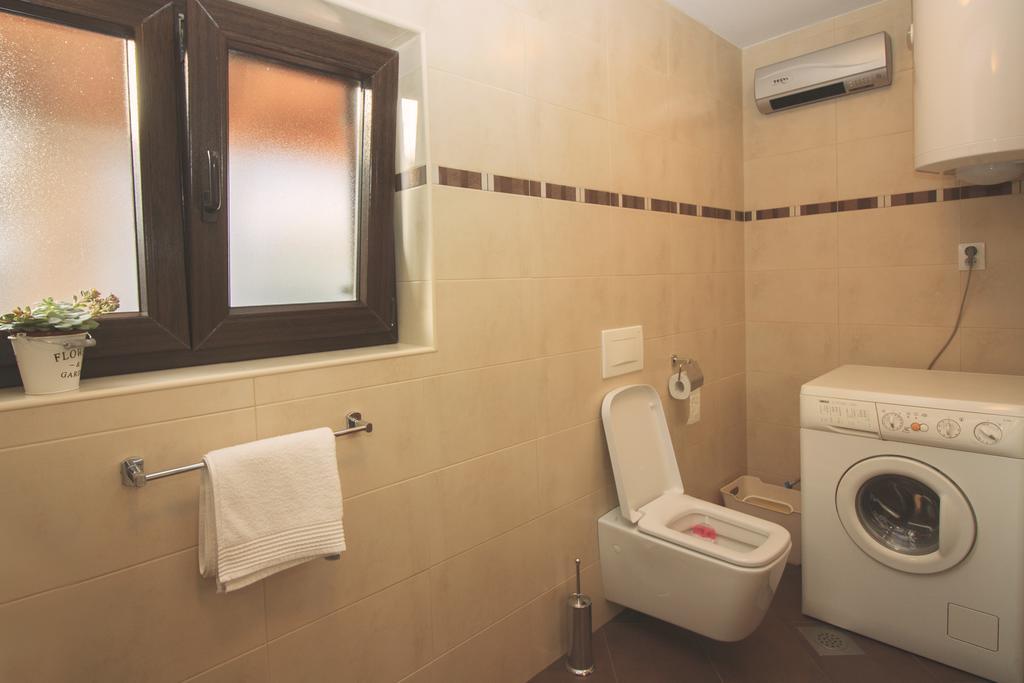 Holiday House Arena Pula Luaran gambar